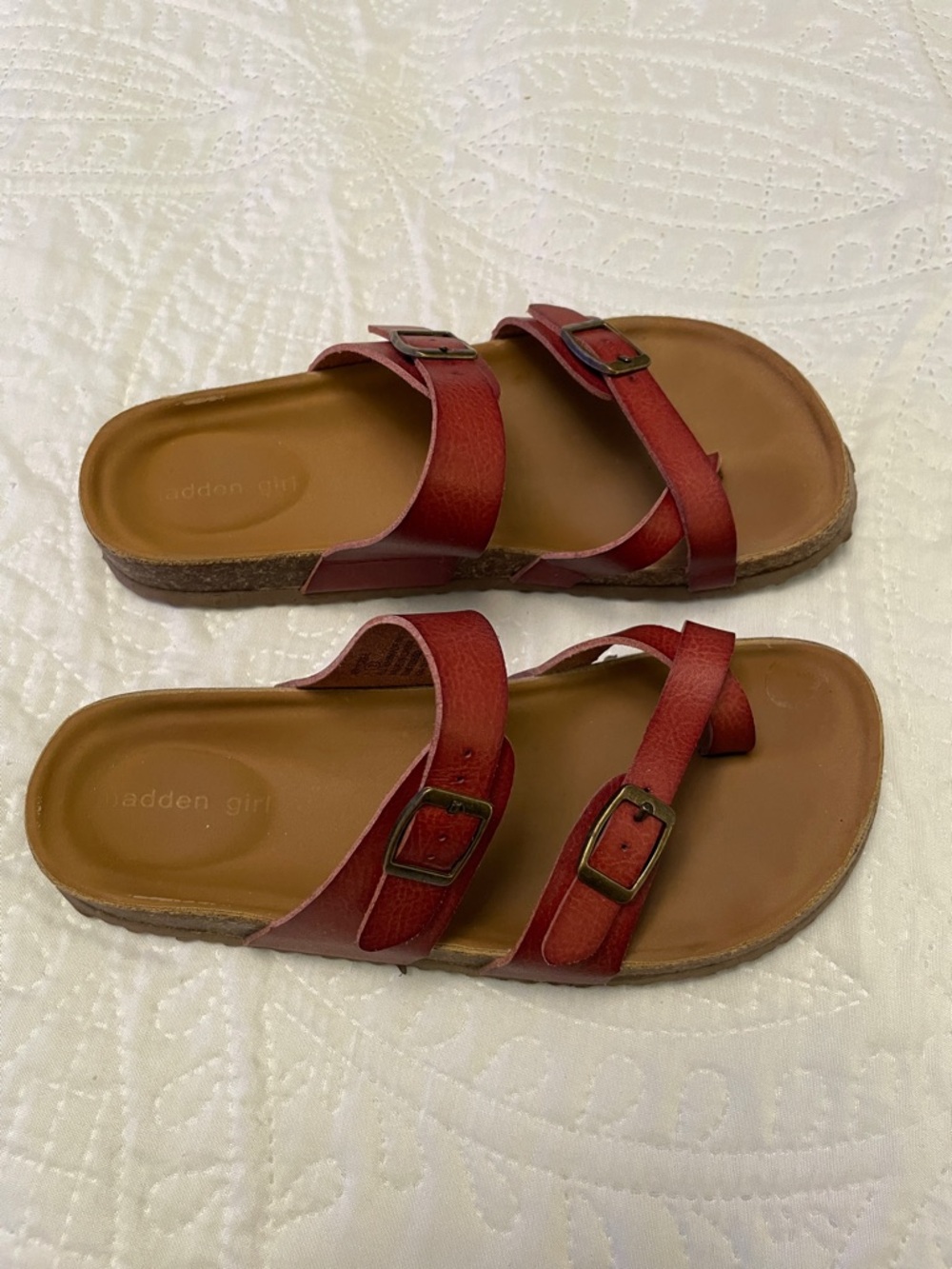 Madden Girl JBRYCEEE Slip On Sandals Cork Footbed Toe Loop & Buckles Size 2